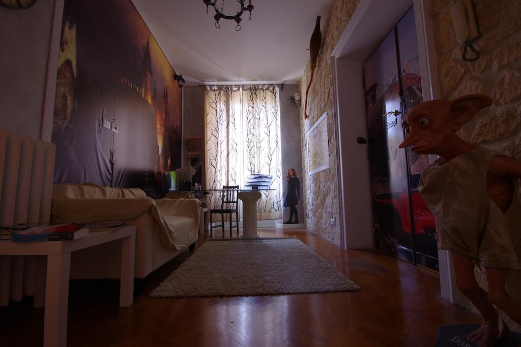 Movie Guesthouse Rom Exteriör bild